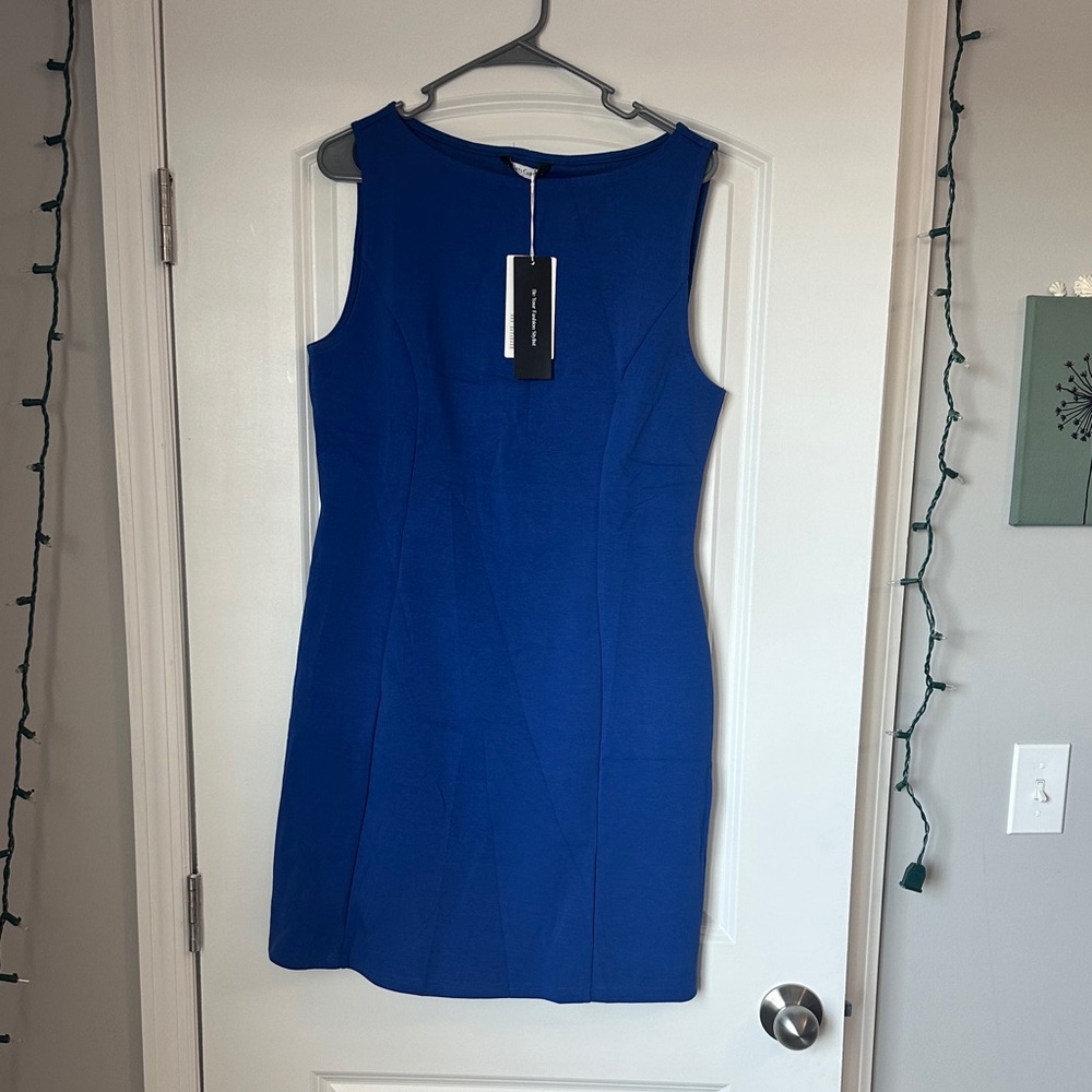 Elegant Blue Sleeveless Dress